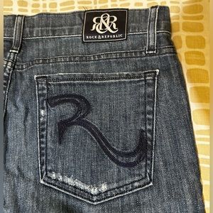 Rock & Republic boot cut Kasandra size 32 length 34 dark wash w/distressed look